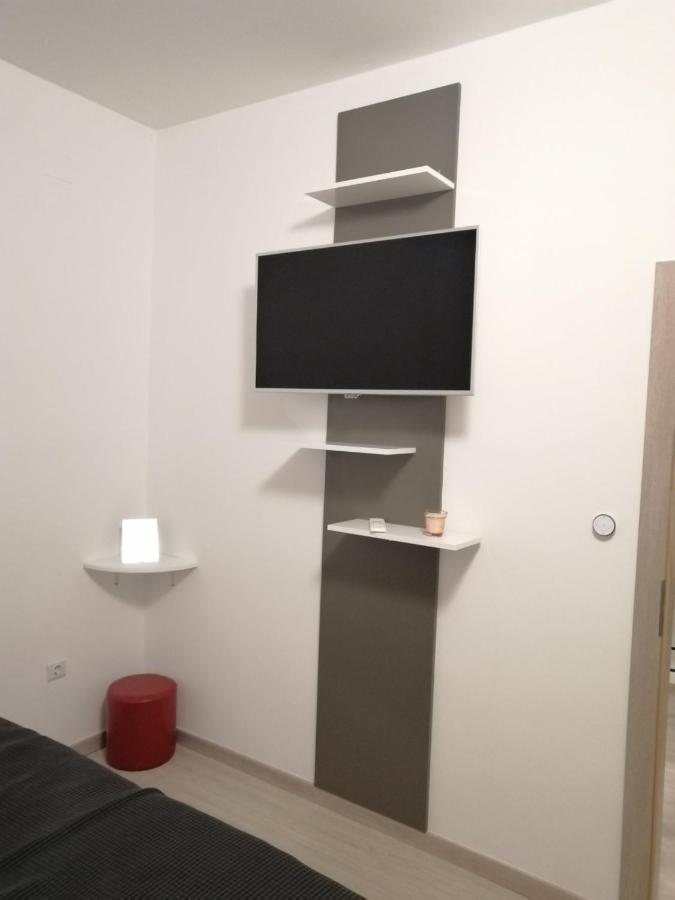 Evita Apartment คาร์โลวัตส์ ภายนอก รูปภาพ