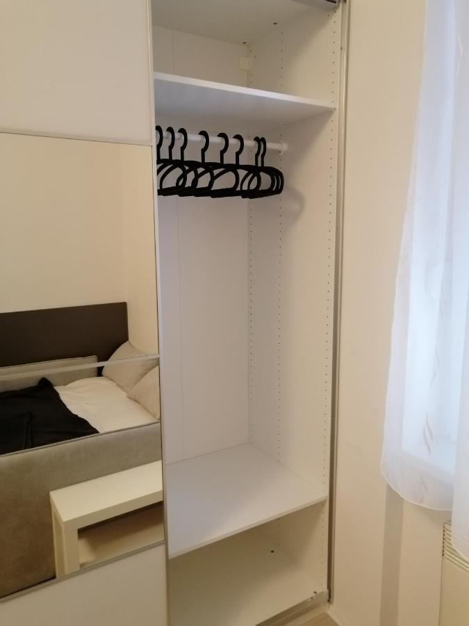 Evita Apartment คาร์โลวัตส์ ภายนอก รูปภาพ